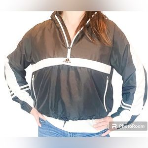 Adidas / Women’s Cropped Windbreaker
